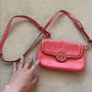 Cute Tory Burch Purse!